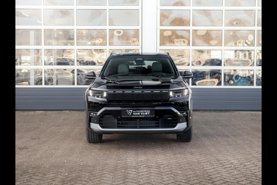 Jeep Compass First Edition 74 kWh | Adapt. Cruise | Camera | Carplay | 20" | Elektr. A-Klep | Navi | Winter Pack | Schuif/Kanteldak | Premium Pack | Conv. Pack | Warmtepomp | Nappa Leder