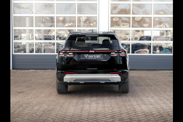 Jeep Compass First Edition 74 kWh | Adapt. Cruise | Camera | Carplay | 20" | Elektr. A-Klep | Navi | Winter Pack | Schuif/Kanteldak | Premium Pack | Conv. Pack | Warmtepomp | Nappa Leder
