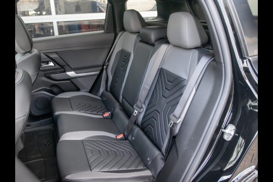 Jeep Compass First Edition 74 kWh | Adapt. Cruise | Camera | Carplay | 20" | Elektr. A-Klep | Navi | Winter Pack | Schuif/Kanteldak | Premium Pack | Conv. Pack | Warmtepomp | Nappa Leder