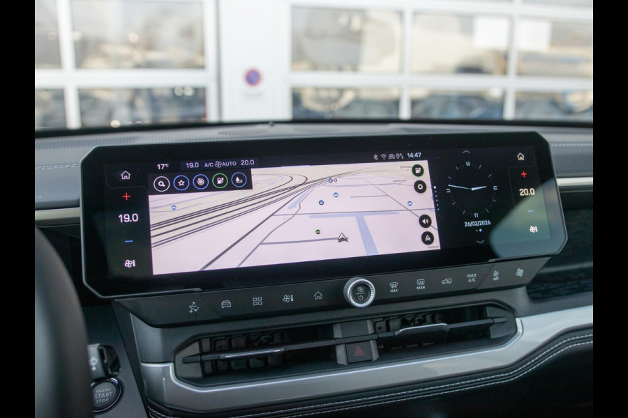 Jeep Compass First Edition 74 kWh | Adapt. Cruise | Camera | Carplay | 20" | Elektr. A-Klep | Navi | Winter Pack | Schuif/Kanteldak | Premium Pack | Conv. Pack | Warmtepomp | Nappa Leder