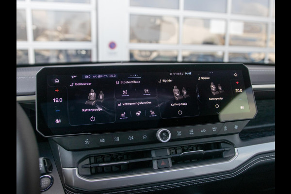 Jeep Compass First Edition 74 kWh | Adapt. Cruise | Camera | Carplay | 20" | Elektr. A-Klep | Navi | Winter Pack | Schuif/Kanteldak | Premium Pack | Conv. Pack | Warmtepomp | Nappa Leder