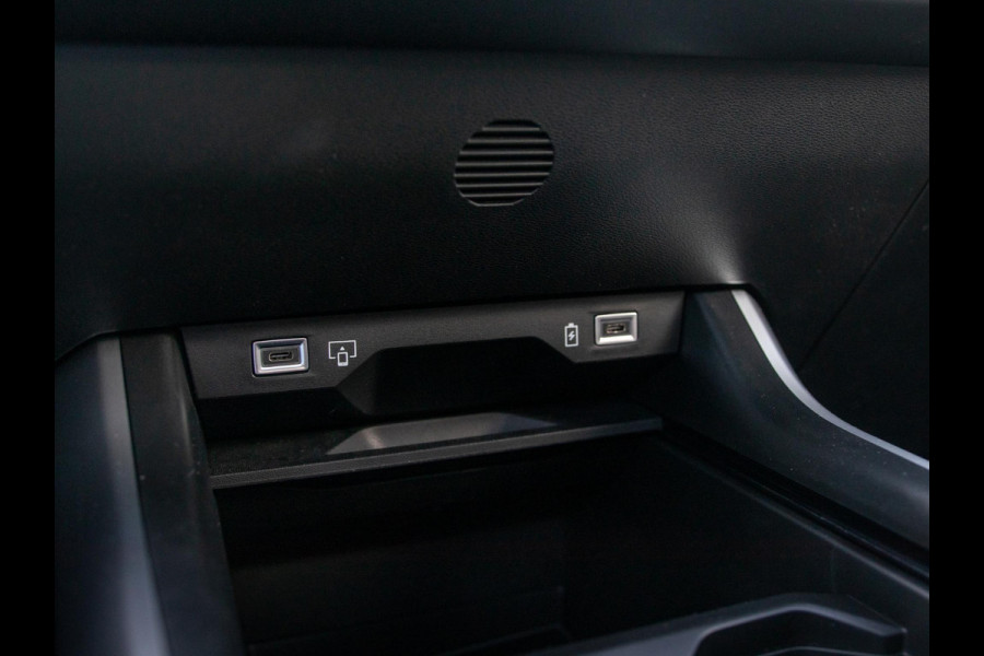 Jeep Compass First Edition 74 kWh | Adapt. Cruise | Camera | Carplay | 20" | Elektr. A-Klep | Navi | Winter Pack | Schuif/Kanteldak | Premium Pack | Conv. Pack | Warmtepomp | Nappa Leder