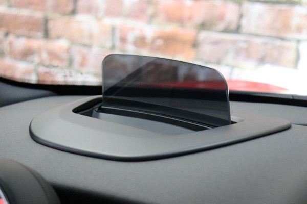 MINI Hatchback Cooper S Knightsbridge Edition Automaat 3 deurs / Panoramadak / Navigatiesysteem Plus / Leder / Harman Kardon / Stoelverwarming / LED / Head-Up Display / JCW Exterieur / 17 Inch / Extra Getint Glas / Parkeersensoren