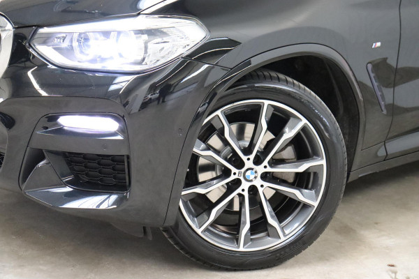 BMW X3 xDrive20i High Executive M Sport Pakket Automaat / Panoramadak / Trekhaak / Leder / Driving Assistant / Navigatie Professional / Head-Up Display / Stoelverwarming / Chrome Line / Hifi / Active Protection / Uitgebreide LED-koplampen / 20 Inch / Multifunctioneel Instrumentendisplay