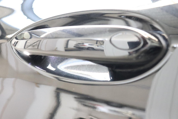 BMW X3 xDrive20i High Executive M Sport Pakket Automaat / Panoramadak / Trekhaak / Leder / Driving Assistant / Navigatie Professional / Head-Up Display / Stoelverwarming / Chrome Line / Hifi / Active Protection / Uitgebreide LED-koplampen / 20 Inch / Multifunctioneel Instrumentendisplay