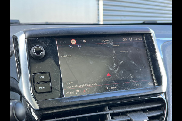 Peugeot 2008 BWJ 2018 | 1.2I 111PK GT-line | PANO DAK | TREKHAAK | LEDER/STOF SPORTSTOELEN | CAMERA A | CLIMA | NAVI |