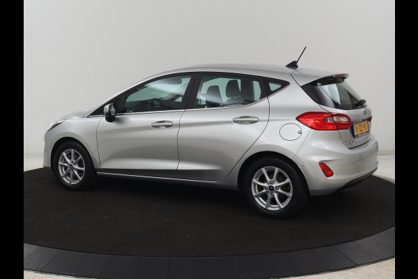 Ford Fiesta 1.0 EcoBoost Titanium | Automaat | 1e eigenaar | Stoelverwarming | Adaptive cruise | Camera | Carplay | Navigatie | Dodehoek detectie | Stuurverwarming | Full LED | Park Assist