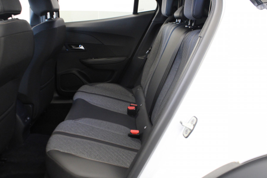 Peugeot 2008 1.2 PureTech 130 Allure |Stoelverw.|Camera|Navi|
