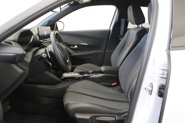 Peugeot 2008 1.2 PureTech 130 Allure |Stoelverw.|Camera|Navi|