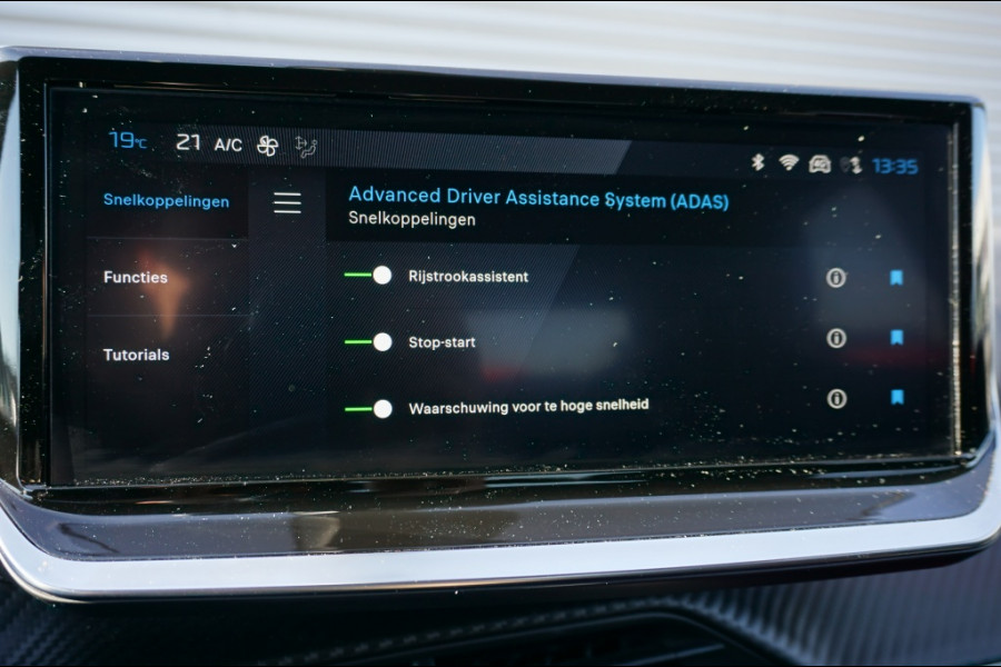 Peugeot 2008 131PK Allure AUTOM. | TREKHAAK | EL. CLIMATE | SENSOREN