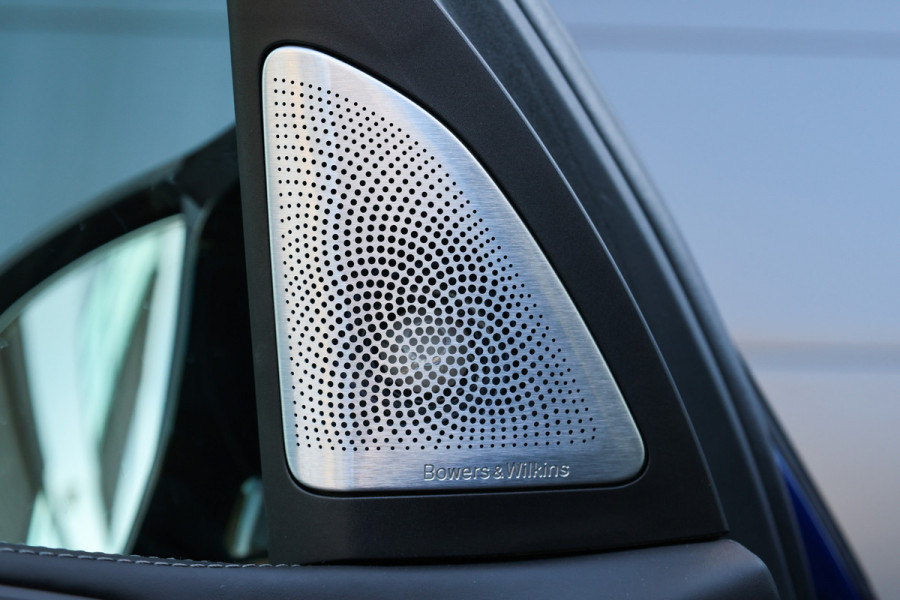 BMW X5 M Competition | VOL! | B&W | MASSAGE | HUD | SKYLOUNGE | STAGE 2 | 360 | REAR ENTERTAINMENT ELEK TREKHAAK | MEMORY | KEYLESS |