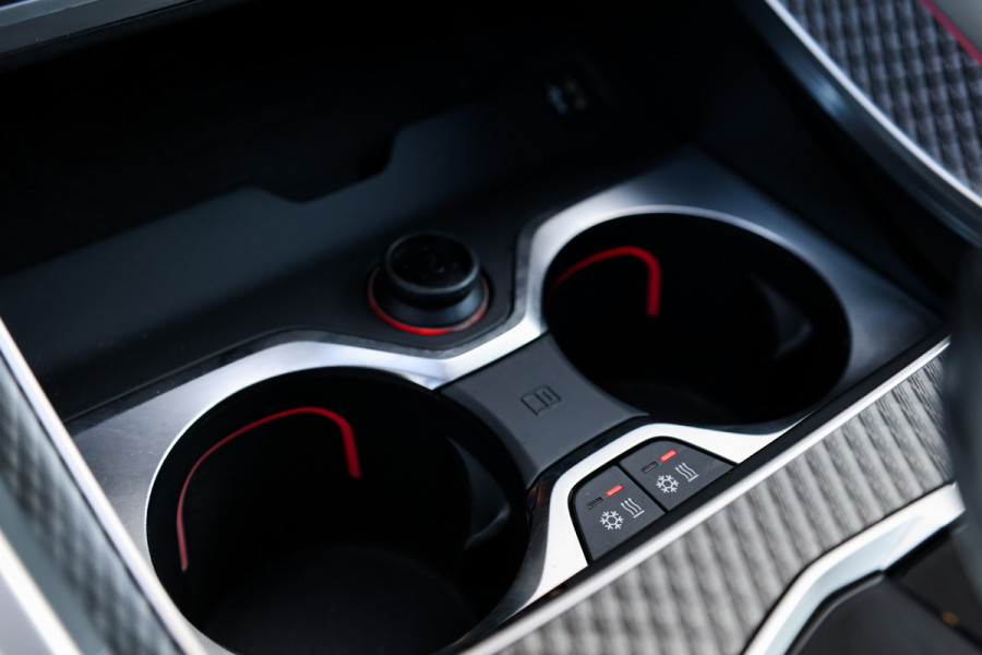 BMW X5 M Competition | VOL! | B&W | MASSAGE | HUD | SKYLOUNGE | STAGE 2 | 360 | REAR ENTERTAINMENT ELEK TREKHAAK | MEMORY | KEYLESS |