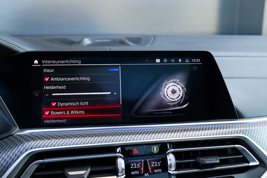 BMW X5 M Competition | VOL! | B&W | MASSAGE | HUD | SKYLOUNGE | STAGE 2 | 360 | REAR ENTERTAINMENT ELEK TREKHAAK | MEMORY | KEYLESS |