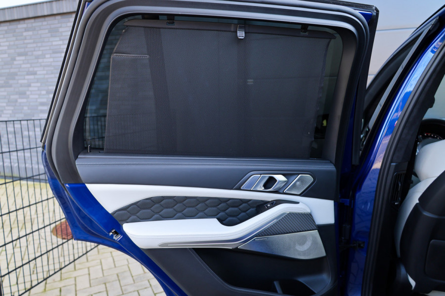 BMW X5 M Competition | VOL! | B&W | MASSAGE | HUD | SKYLOUNGE | STAGE 2 | 360 | REAR ENTERTAINMENT ELEK TREKHAAK | MEMORY | KEYLESS |