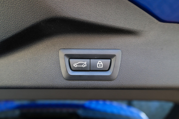 BMW X5 M Competition | VOL! | B&W | MASSAGE | HUD | SKYLOUNGE | STAGE 2 | 360 | REAR ENTERTAINMENT ELEK TREKHAAK | MEMORY | KEYLESS |