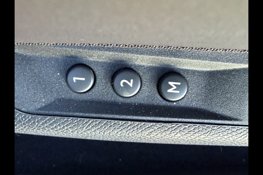 DS DS 4 225pk E-Tense La Première (Elektrisch Schuifdak - Focal Electra - NightVision - 20"- Elektrische klep - Leder incl verwarming/ko