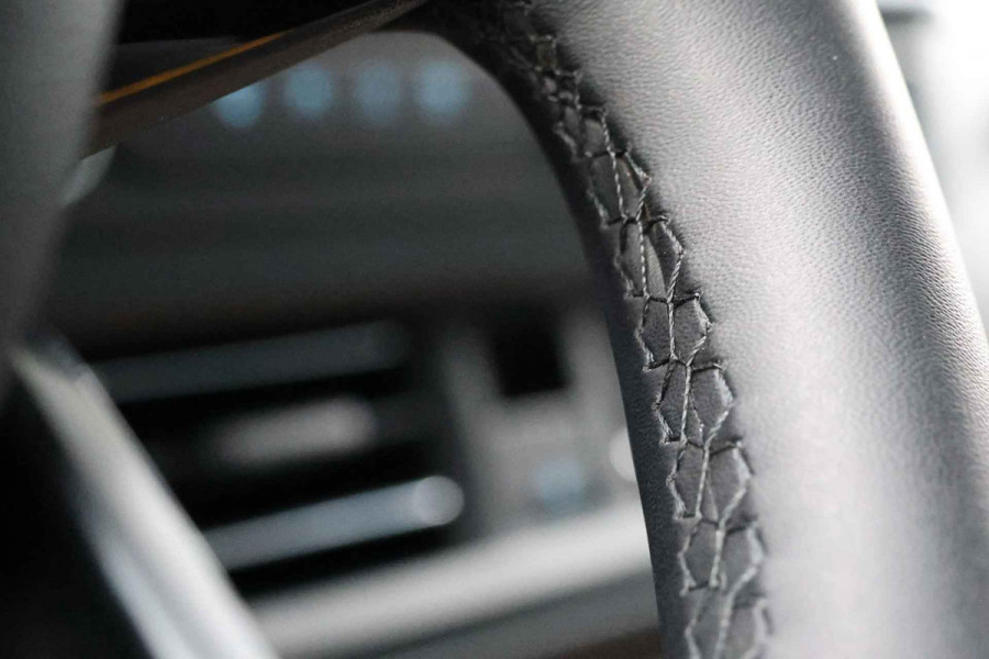 Ford Transit Custom 320 2.0 TDCI 170 PK L2H1 Limited DC | Dubbel Cabine | 360 Camera | Middenconsole | ACC | Blind Spot | Navigatie | Camera | CarPl Elek. Trekhaak | 5-Zitter | BPM VRIJ