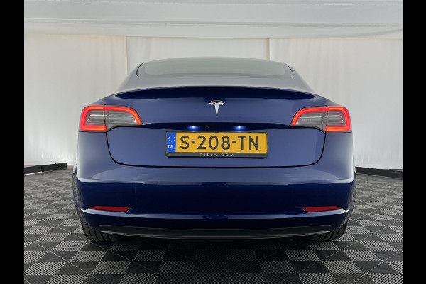 Tesla Model 3 Standard RWD Plus 60 kWh [ 3-Fase-11kW ] {SOH-92%} (INCL-BTW) Aut. *PANO | AUTOPILOT | LEATHER | KEYLESS | FULL-LED | MEMORY-PACK | TOPVIEW | DAB | CARPLAY | DIGI-COCKPIT | LANE-ASSIST | COMFORTSEATS | 19"ALU*