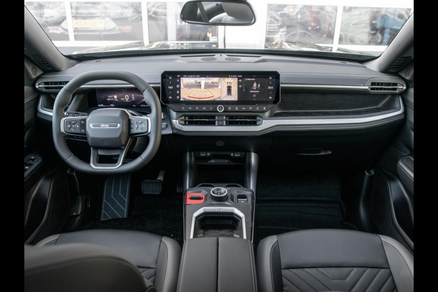 Jeep Compass First Edition 74 kWh | Adapt. Cruise | Camera | Carplay | 20" | Elektr. A-Klep | Navi | Winter Pack | Schuif/Kanteldak | Premium Pack | Conv. Pack | Warmtepomp