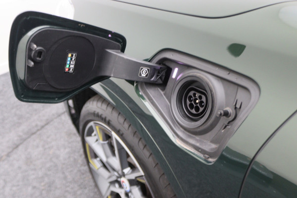 BMW X2 xDrive25e Business Edition Plus M-Kuipstoelen, Head-Up, Leer, Cruise, LED, Bluetooth, Navigatie, PDC, 19''