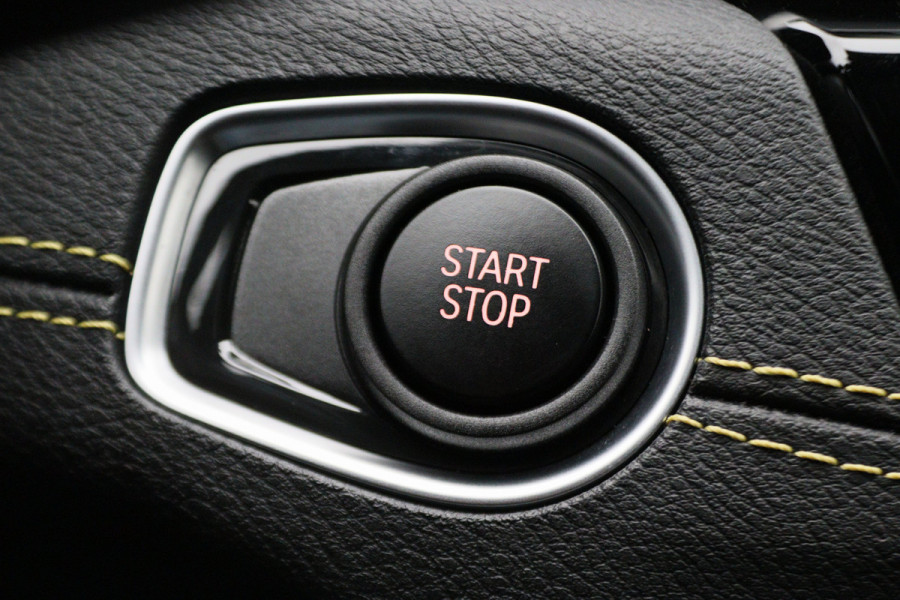 BMW X2 xDrive25e Business Edition Plus M-Kuipstoelen, Head-Up, Leer, Cruise, LED, Bluetooth, Navigatie, PDC, 19''