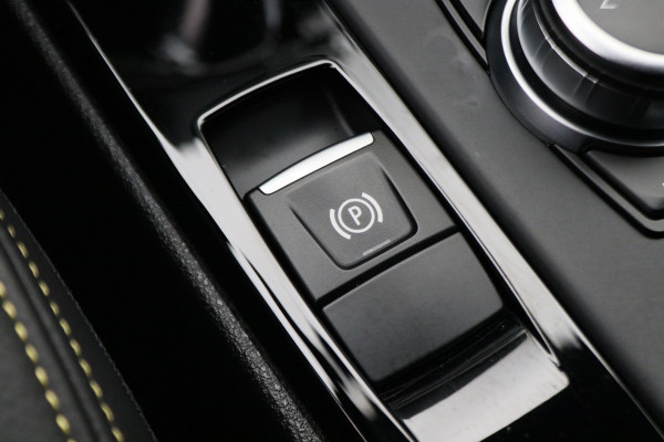 BMW X2 xDrive25e Business Edition Plus M-Kuipstoelen, Head-Up, Leer, Cruise, LED, Bluetooth, Navigatie, PDC, 19''