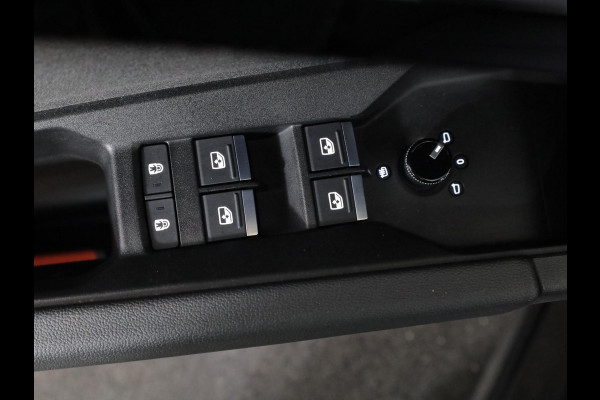 Audi Q4 Sportback e-tron 40 Advanced edition 77 kWh 204 pk | SoH 96% | Navigatie | Parkeersensoren achter | Matrix LED koplampen | Stoelverwarming |