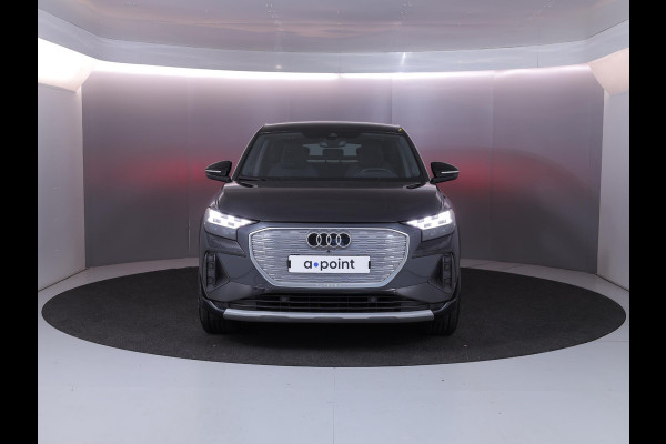 Audi Q4 Sportback e-tron 40 Advanced edition 77 kWh 204 pk | SoH 96% | Navigatie | Parkeersensoren achter | Matrix LED koplampen | Stoelverwarming |