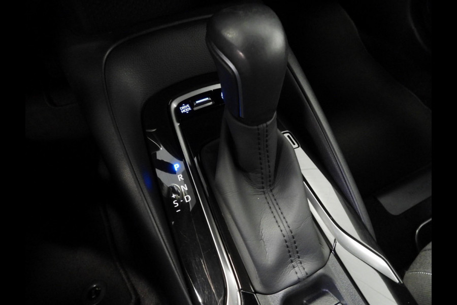 Toyota Corolla Touring Sports 2.0 Hybrid Dynamic NAVI/CAMERA/CLIMA/17"LMV!