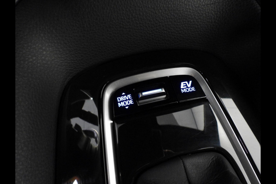 Toyota Corolla Touring Sports 2.0 Hybrid Dynamic NAVI/CAMERA/CLIMA/17"LMV!