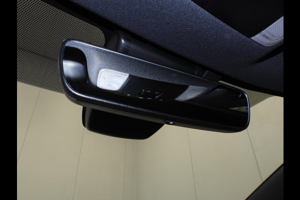 Toyota Corolla Touring Sports 2.0 Hybrid Dynamic NAVI/CAMERA/CLIMA/17"LMV!