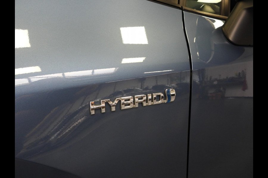 Toyota Corolla Touring Sports 2.0 Hybrid Dynamic NAVI/CAMERA/CLIMA/17"LMV!