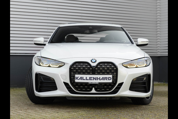 BMW 4 Serie Coupé M440i xDrive - Schuifdak - Parking Ass Plus - Active Cruise Control - Hifi