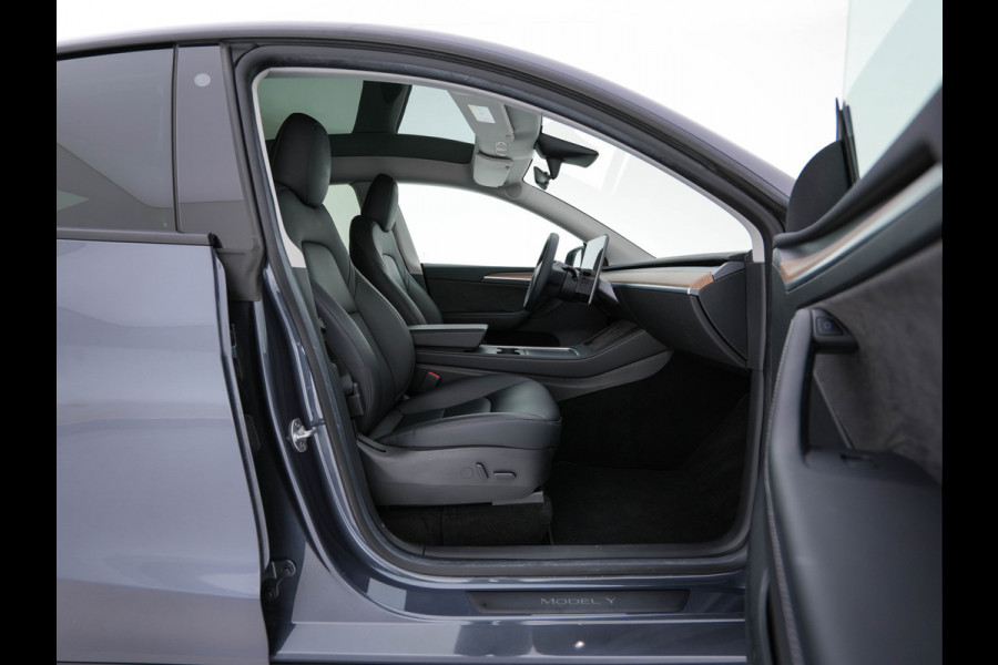 Tesla Model Y Long Range AWD 75 kWh [ 3-Fase-11kW ] {SOH-87%} (INCL-BTW) Aut. *PANO | AUTO-PILOT | LEATHER | NAVI-FULLMAP | MATRIX-LED | KEYLESS | CAMERA | DAB+ | HEATED-COMFORTSEATS | PRIVACY-GLASS | TOPVIEW |  19''ALU*