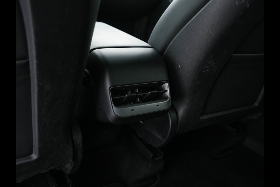 Tesla Model Y Long Range AWD 75 kWh [ 3-Fase-11kW ] {SOH-87%} (INCL-BTW) Aut. *PANO | AUTO-PILOT | LEATHER | NAVI-FULLMAP | MATRIX-LED | KEYLESS | CAMERA | DAB+ | HEATED-COMFORTSEATS | PRIVACY-GLASS | TOPVIEW |  19''ALU*