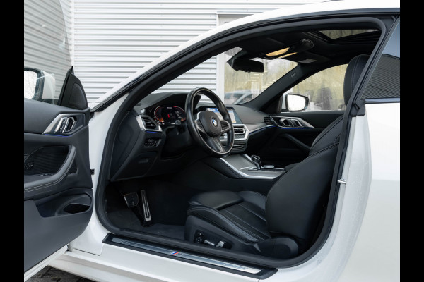 BMW 4 Serie Coupé M440i xDrive - Schuifdak - Parking Ass Plus - Active Cruise Control - Hifi