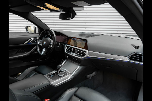 BMW 4 Serie Coupé M440i xDrive - Schuifdak - Parking Ass Plus - Active Cruise Control - Hifi