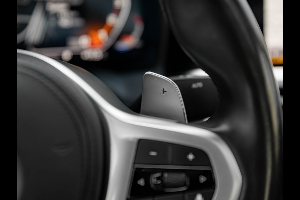 BMW 4 Serie Coupé M440i xDrive - Schuifdak - Parking Ass Plus - Active Cruise Control - Hifi