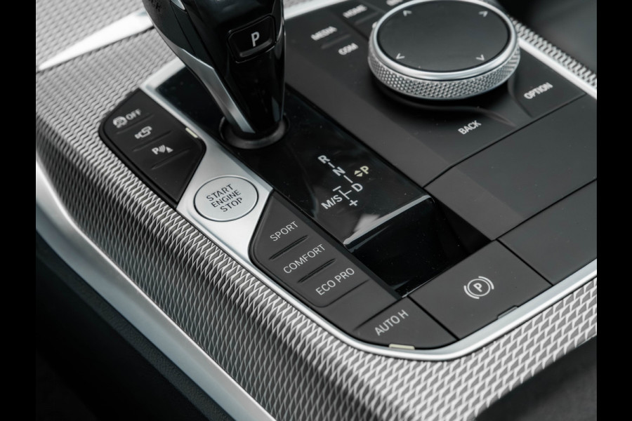 BMW 4 Serie Coupé M440i xDrive - Schuifdak - Parking Ass Plus - Active Cruise Control - Hifi