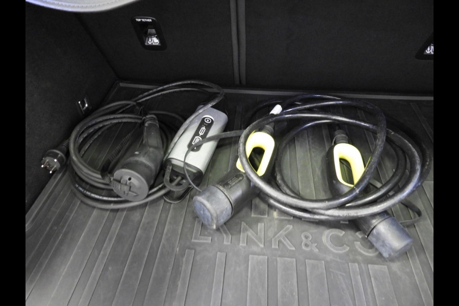 Lynk & Co 01 1.5 PHEV BlackLine ZW.HEMEL/360CAM/SCHUIFDAK/LED/20"LMV!