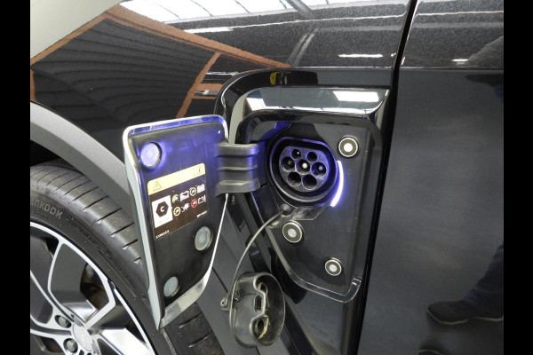 Lynk & Co 01 1.5 PHEV BlackLine ZW.HEMEL/360CAM/SCHUIFDAK/LED/20"LMV!