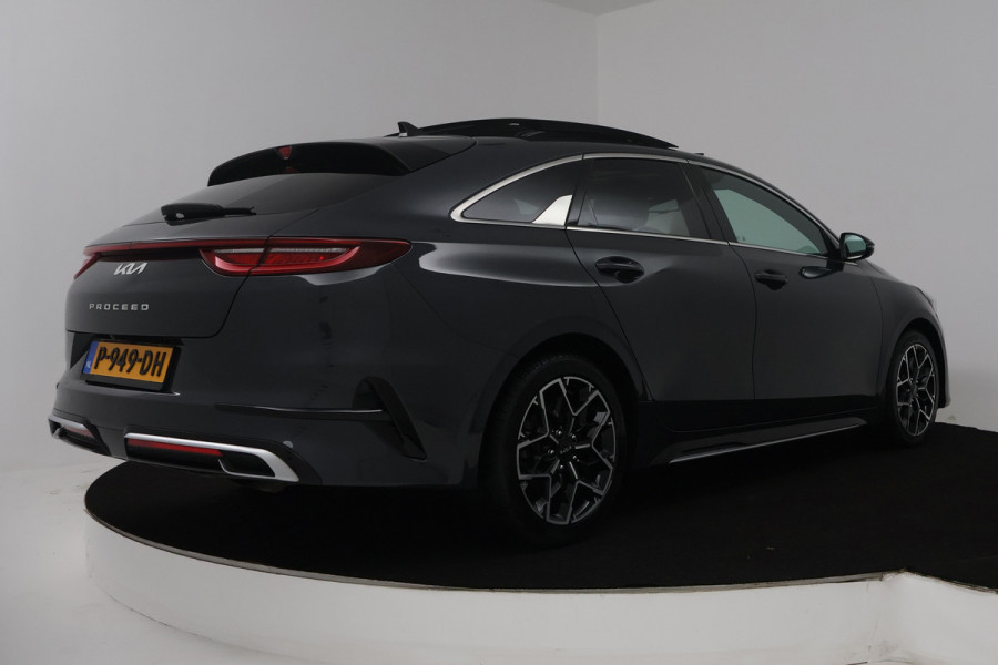 Kia ProCeed 1.5 T-GDi GT-Line (PANORAMADAK, CRUISE ADAPTIEF, STOEL/STUUR VERWARMING, ACHTERUITRIJCAMERA)