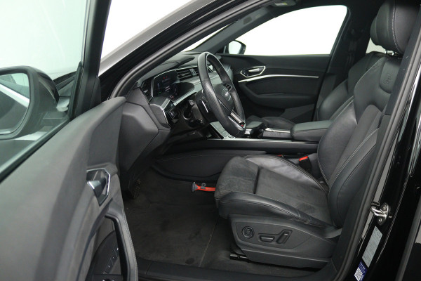 Audi e-tron 55 quattro S edition 95 kWh (TREKHAAK, B&O SOUND, SOH 92%, STOEL/STUUR VERWARMING, CRUISE ADAPTIEF, ELEKTR STOELEN)