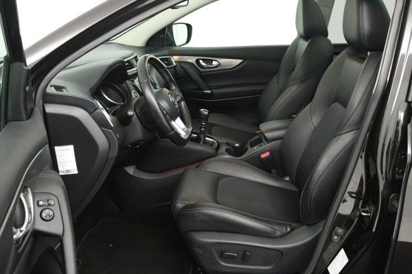 Nissan QASHQAI 1.2 Tekna + (PANORAMADAK, TREKHAAK, CAMERA, STOELVERWARMING, ELEKTR STOELEN, PARKEERSENSOREN)