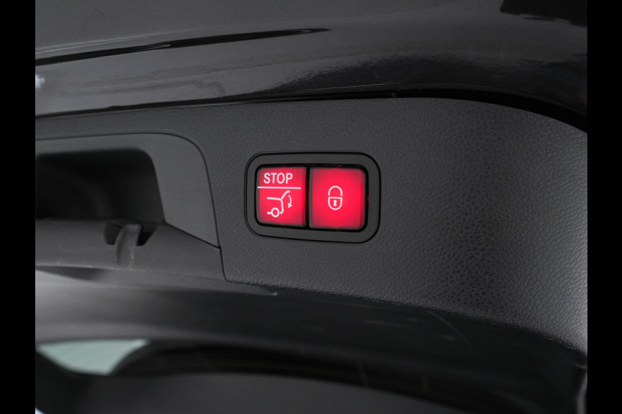 Mercedes-Benz EQC 400 4MATIC Business Solution Luxury 80 kWh {SOH-89%} (INCL.BTW) Aut.*LEATHER | FULL-LED | DISTRONIC | BLINDSPOT | HEATED-COMFORTSEATS | DIGI-WIDESCREEN | DAB+ | KEYLESS | AMBIENTLIGHT | NAVI-FULLMAP | ECC | PRIVACY-GLASS | PDC | 20''ALU*