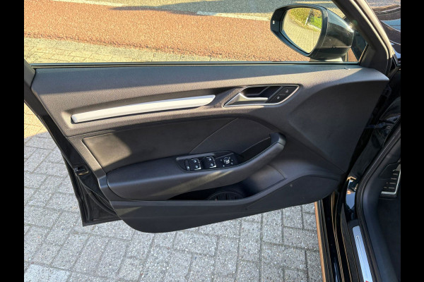 Audi A3 Sportback 35 TFSI S-LINE AUTOMAAT,PANO,LEER,DIGIDASH,BLACK
