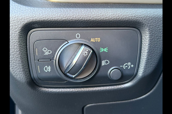 Audi A3 Sportback 35 TFSI S-LINE AUTOMAAT,PANO,LEER,DIGIDASH,BLACK