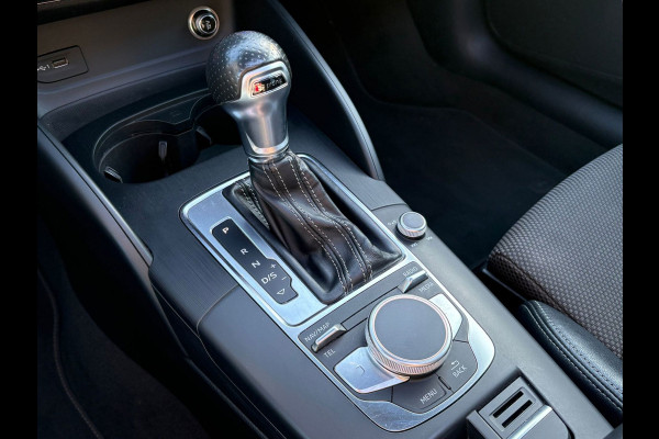 Audi A3 Sportback 35 TFSI S-LINE AUTOMAAT,PANO,LEER,DIGIDASH,BLACK