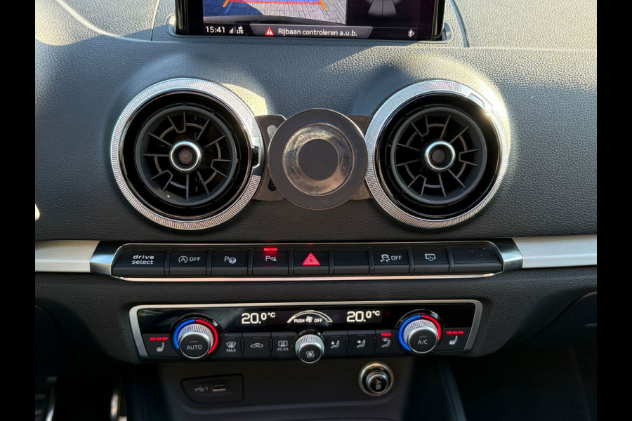 Audi A3 Sportback 35 TFSI S-LINE AUTOMAAT,PANO,LEER,DIGIDASH,BLACK