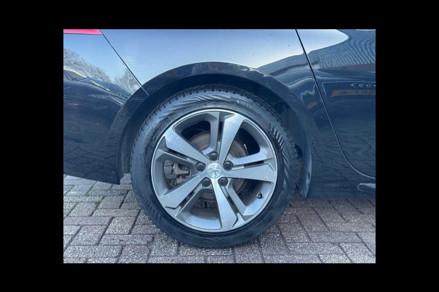 Peugeot 308 SW 1.2 GT-line - 1e eigenaar - Panorama dak -LED